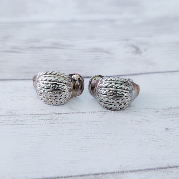 Vintage Clip On Earrings Stylish Statement Silver Tone Chunky 7/8" - Picture 4 of 9